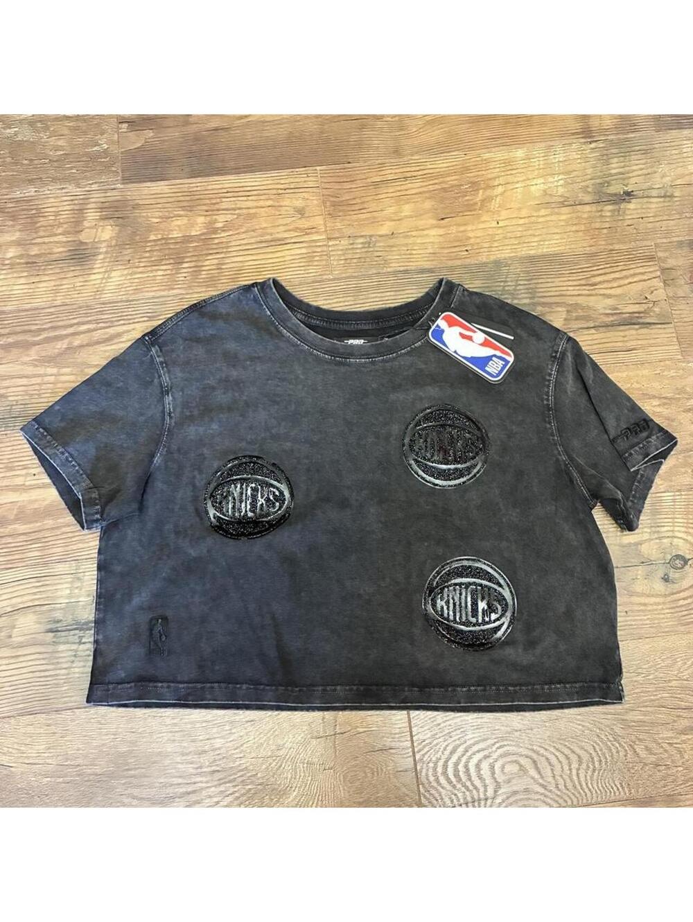 NBA New York Knicks Pro Standard black crop top Medium